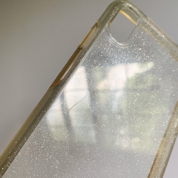 OtterBox Symmetry Case for iPhone X/XS - Picture 4 of 6